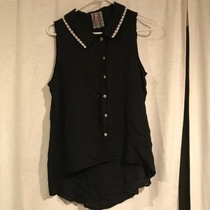 Chiffon black sleeveless top